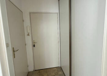 43832641c - Attribut alt par défaut.