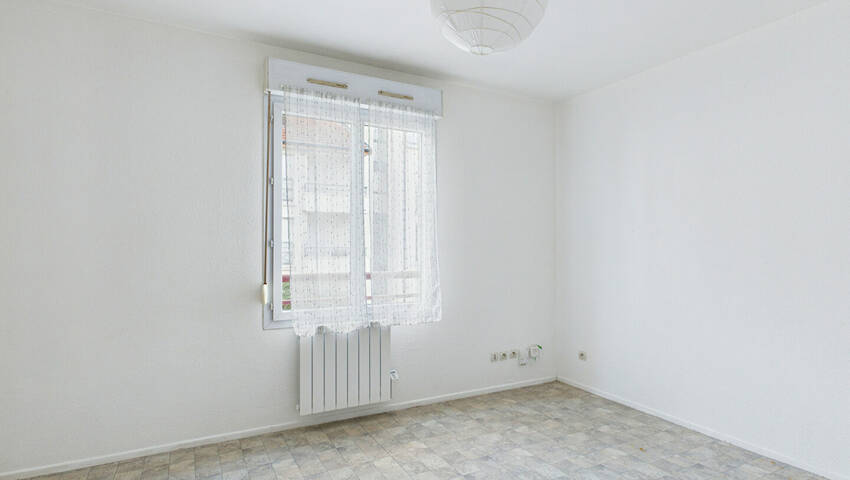 43832641a - Attribut alt par défaut.