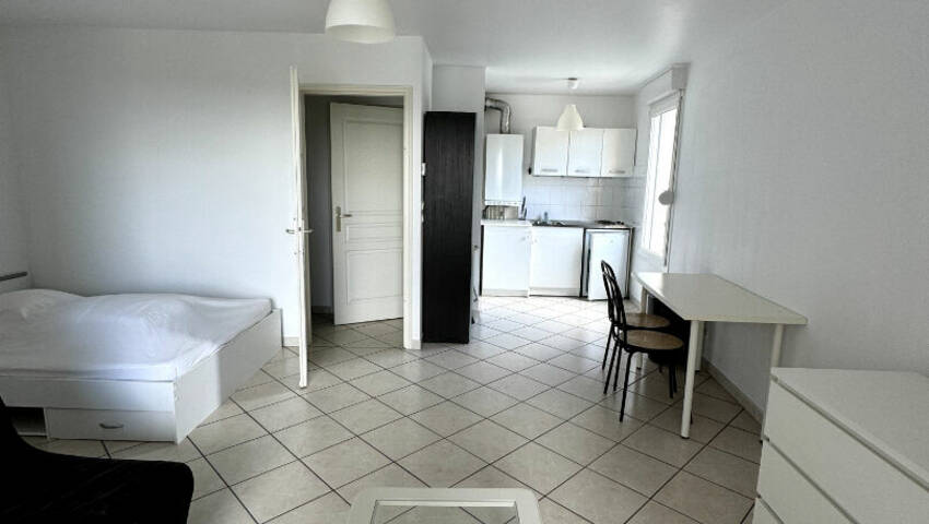 4254066c - Attribut alt par défaut.