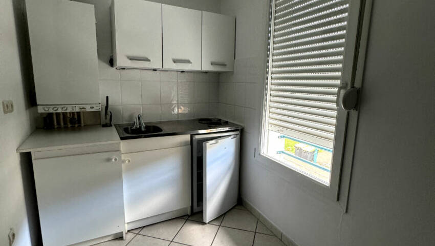 4254066e - Attribut alt par défaut.