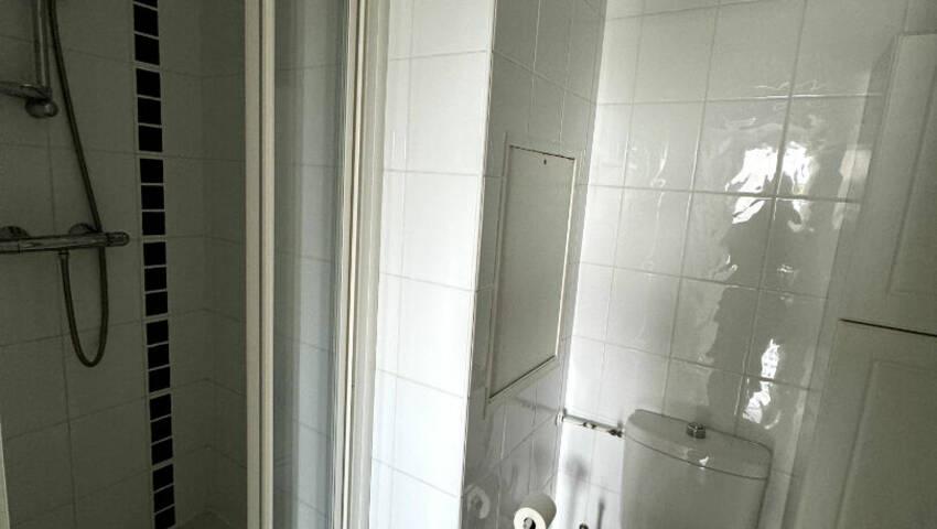 4254066g - Attribut alt par défaut.