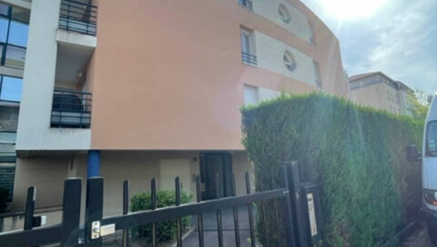 4254066k - Attribut alt par défaut.