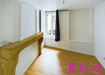 4253911a - Attribut alt par défaut.