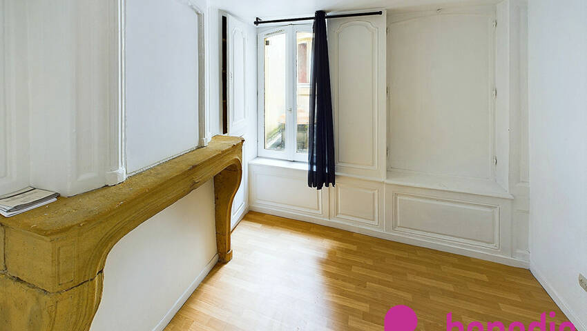 4253911a - Attribut alt par défaut.