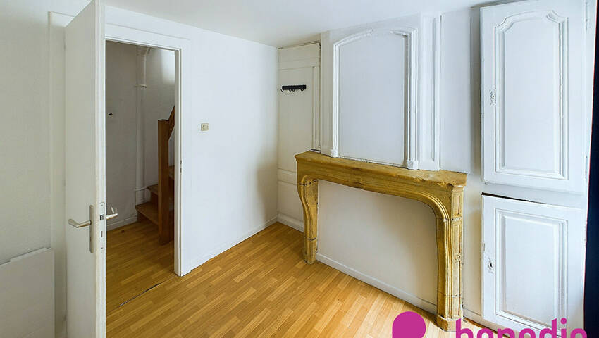 4253911b - Attribut alt par défaut.