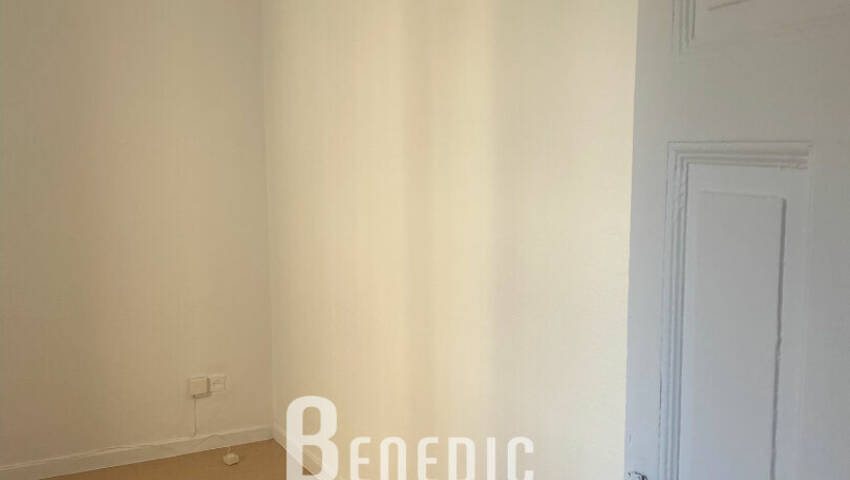 4255470c - Attribut alt par défaut.