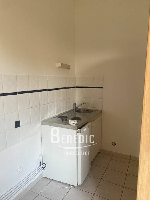 4255470l - Attribut alt par défaut.