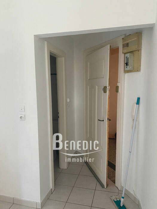 4255470n - Attribut alt par défaut.