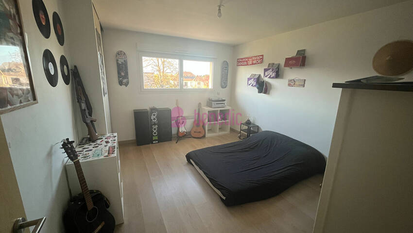 5610446j - Attribut alt par défaut.