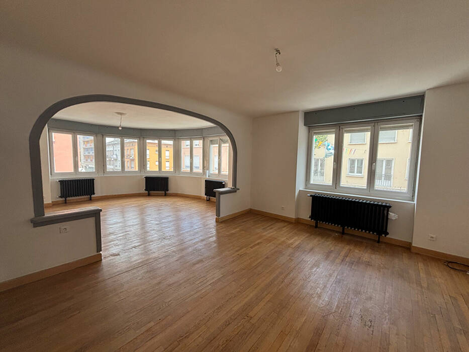 43965610b - Attribut alt par défaut.