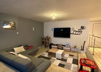 22836193b - Attribut alt par défaut.