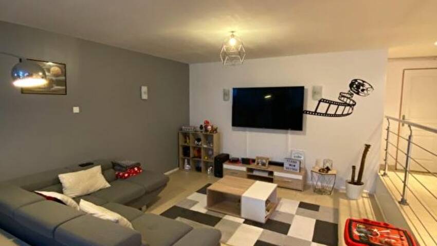 22836193b - Attribut alt par défaut.