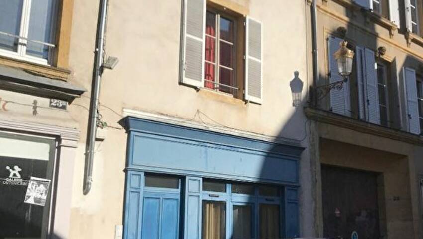 4253842a - Attribut alt par défaut.