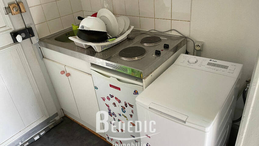 4253842d - Attribut alt par défaut.