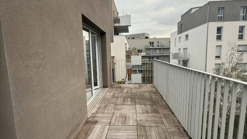 44702003m - Attribut alt par défaut.