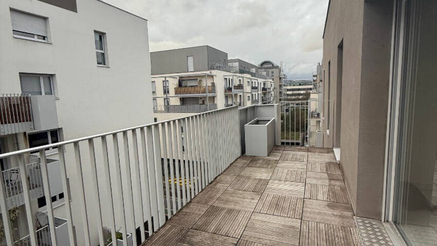 44702003n - Attribut alt par défaut.