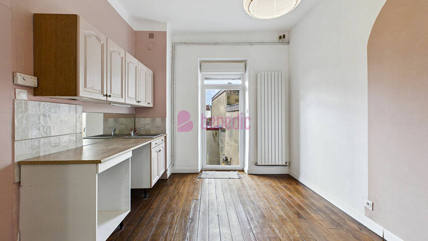 37129850d - Attribut alt par défaut.