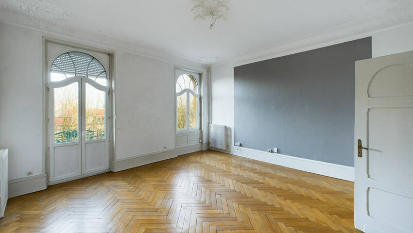 4253326f - Attribut alt par défaut.