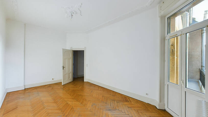 4253326j - Attribut alt par défaut.