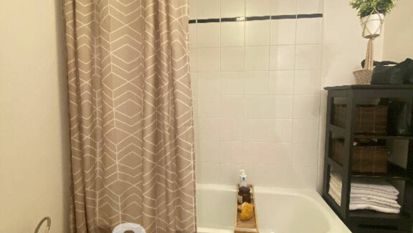 4246563g - Attribut alt par défaut.