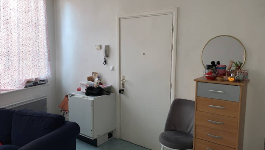 4254956g - Attribut alt par défaut.