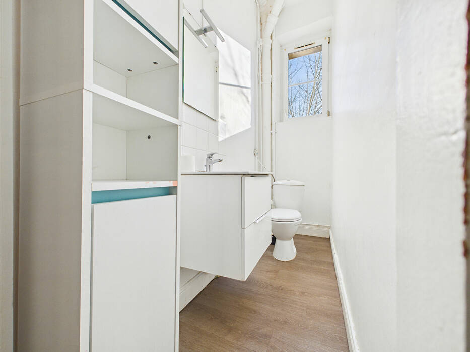 4254248d - Attribut alt par défaut.