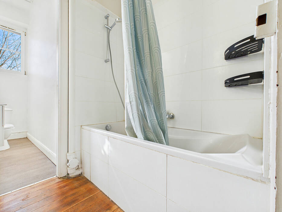 4254248e - Attribut alt par défaut.