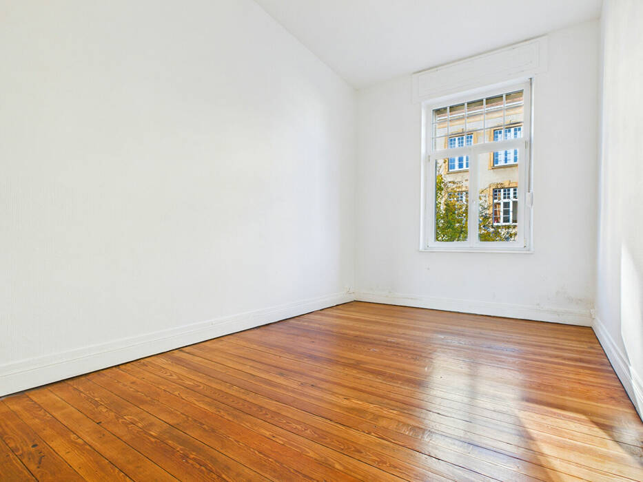 4254248j - Attribut alt par défaut.