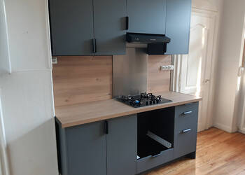 4254248b - Attribut alt par défaut.