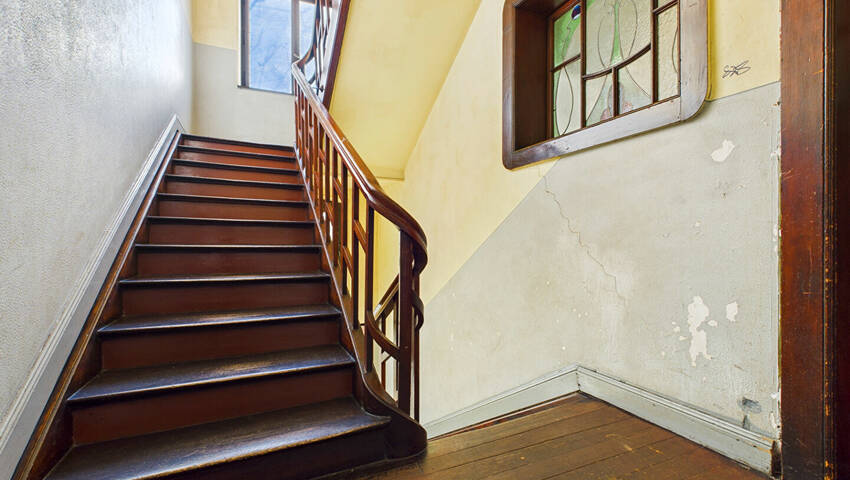 4254248d - Attribut alt par défaut.