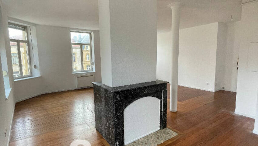 4254921c - Attribut alt par défaut.