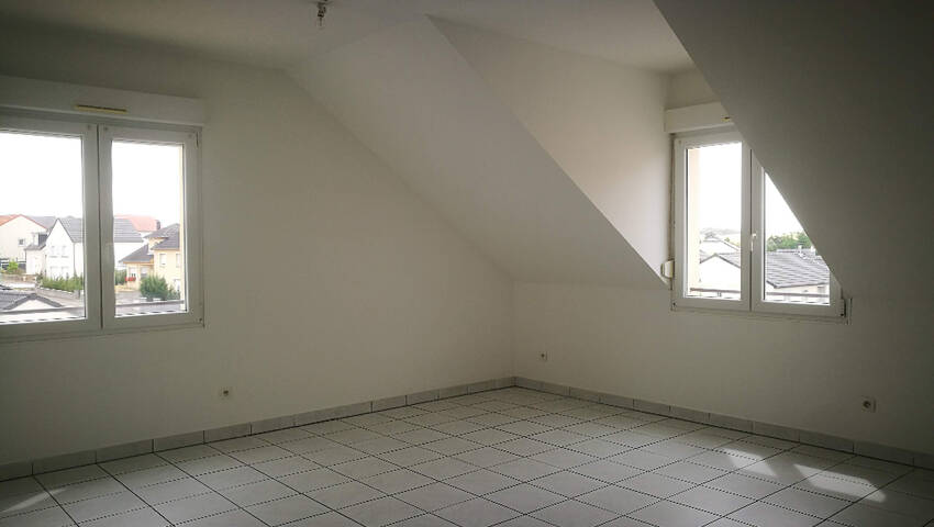 33547414b - Attribut alt par défaut.