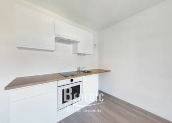 45644322a - Attribut alt par défaut.