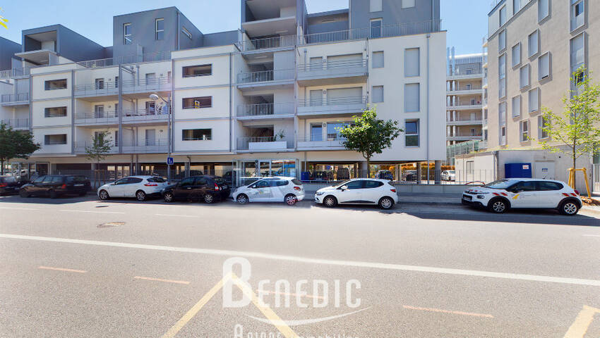 45644322h - Attribut alt par défaut.