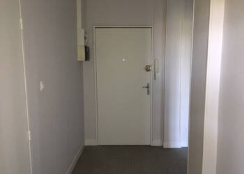 4253997b - Attribut alt par défaut.