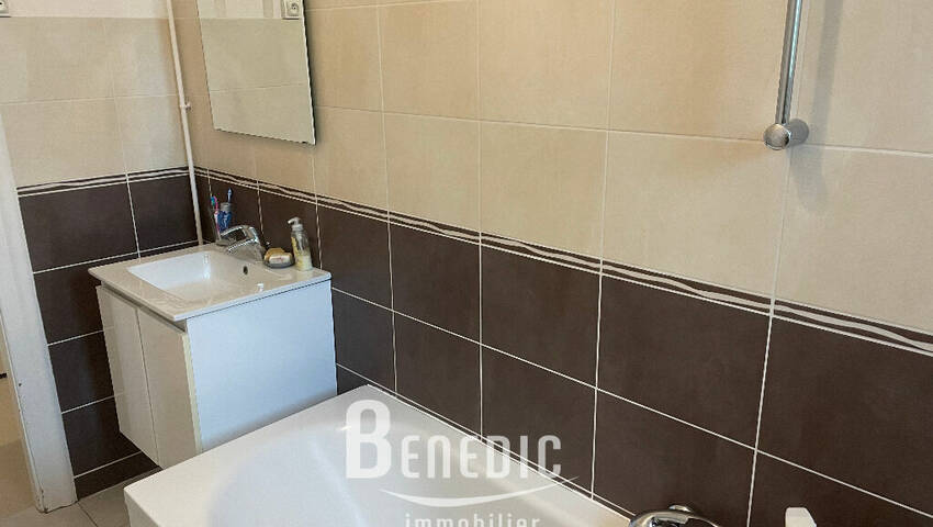 4247388k - Attribut alt par défaut.