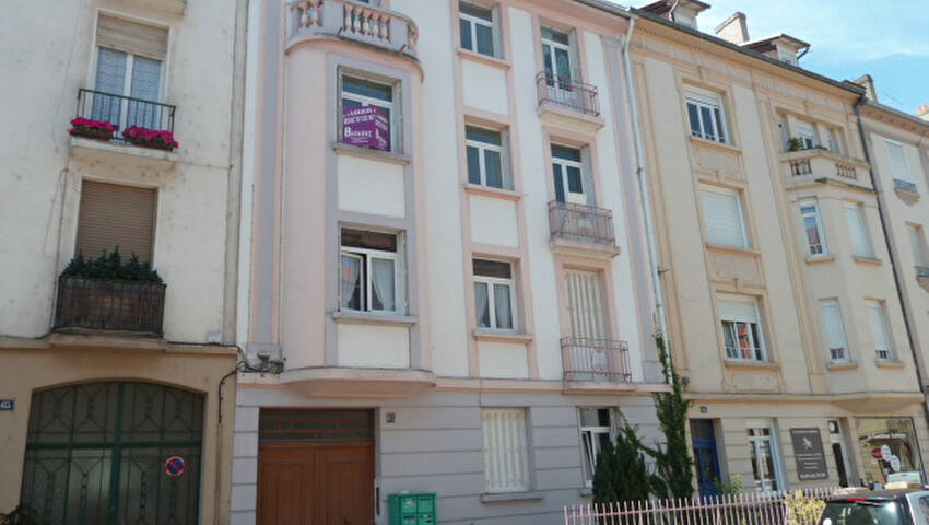 4247388m - Attribut alt par défaut.