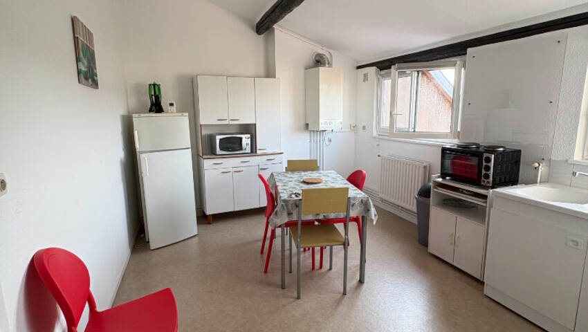 4247929b - Attribut alt par défaut.