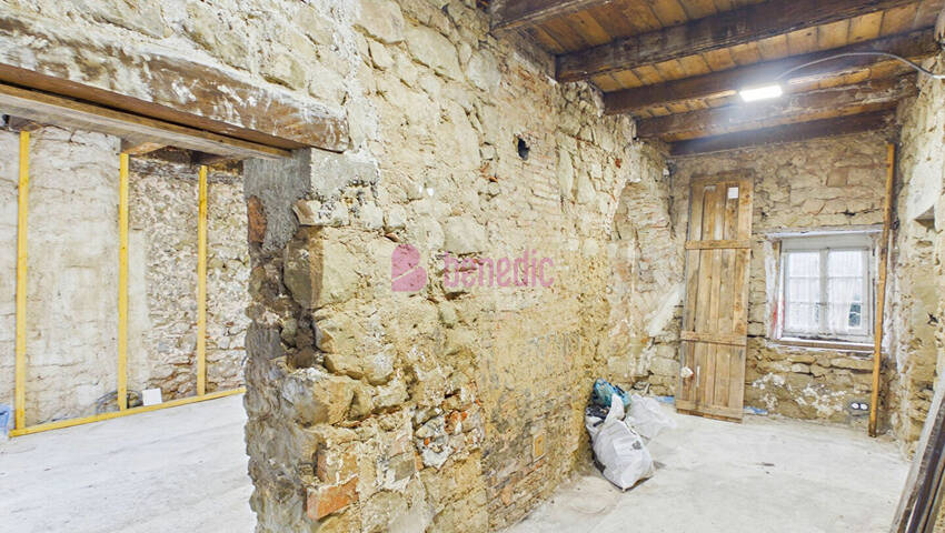 45832685k - Attribut alt par défaut.