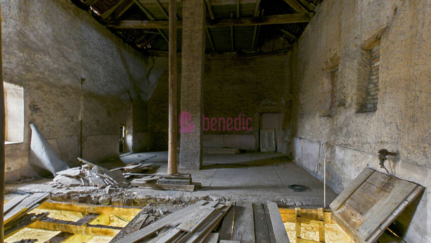 45832685m - Attribut alt par défaut.