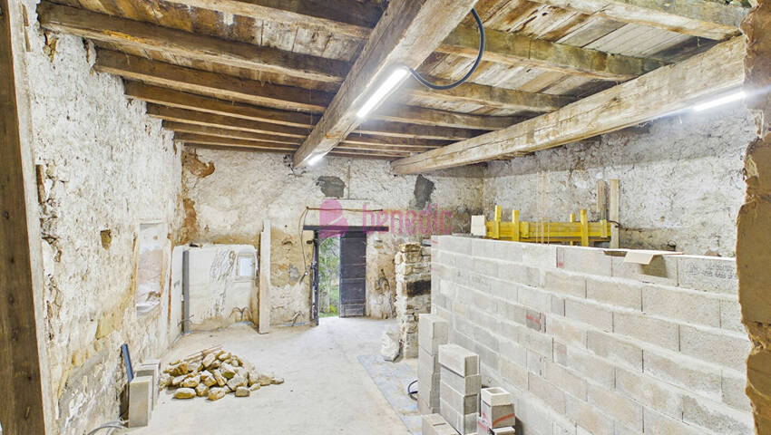 45832685p - Attribut alt par défaut.