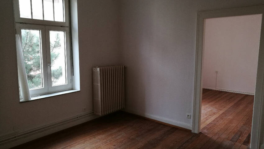 19125274b - Attribut alt par défaut.