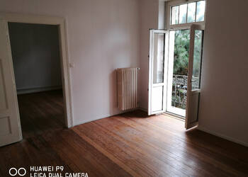 19125274c - Attribut alt par défaut.