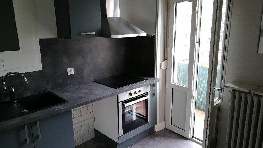 19125274d - Attribut alt par défaut.