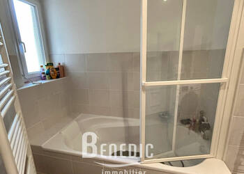 5483785c - Attribut alt par défaut.