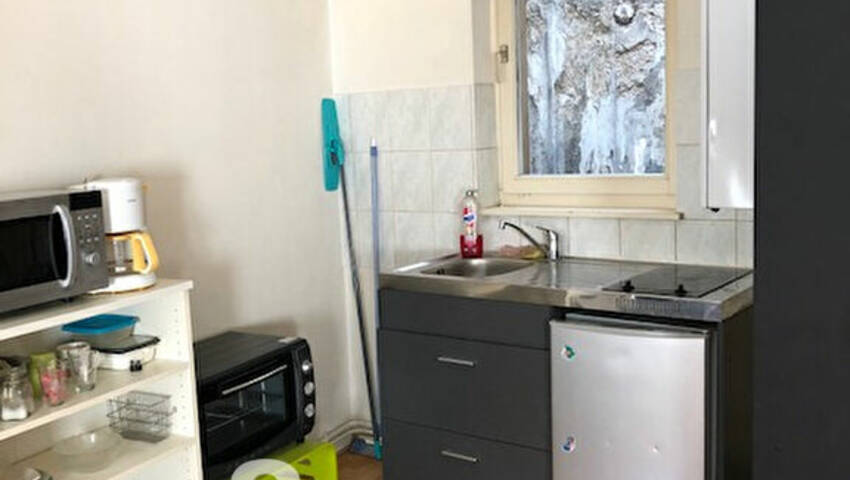 4253125b - Attribut alt par défaut.