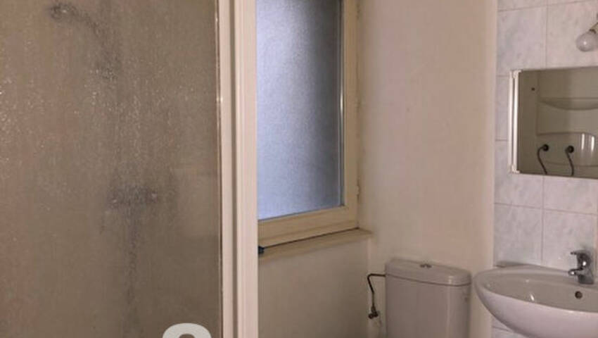 4253125c - Attribut alt par défaut.