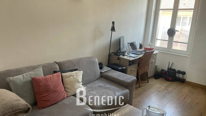 22392498a - Attribut alt par défaut.