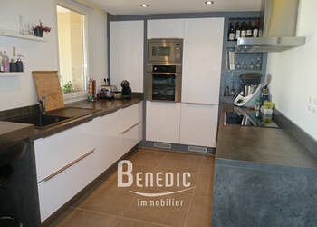 46024884a - Attribut alt par défaut.