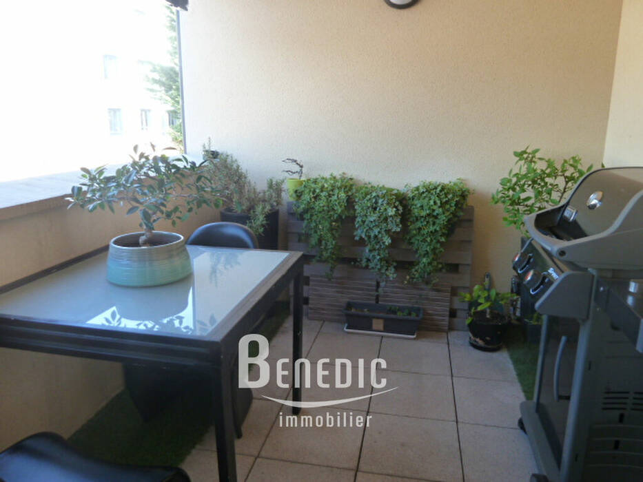 46024884f - Attribut alt par défaut.